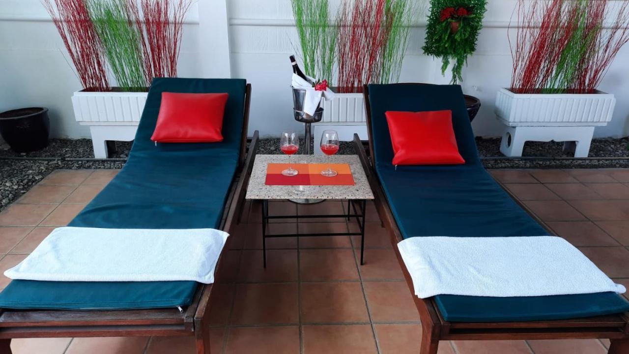 Swiss Food Restaurant And Room For Rent Pattaja Kültér fotó